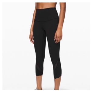 Lululemon Wunder Under High Rise Scalloped hem leggings 23”